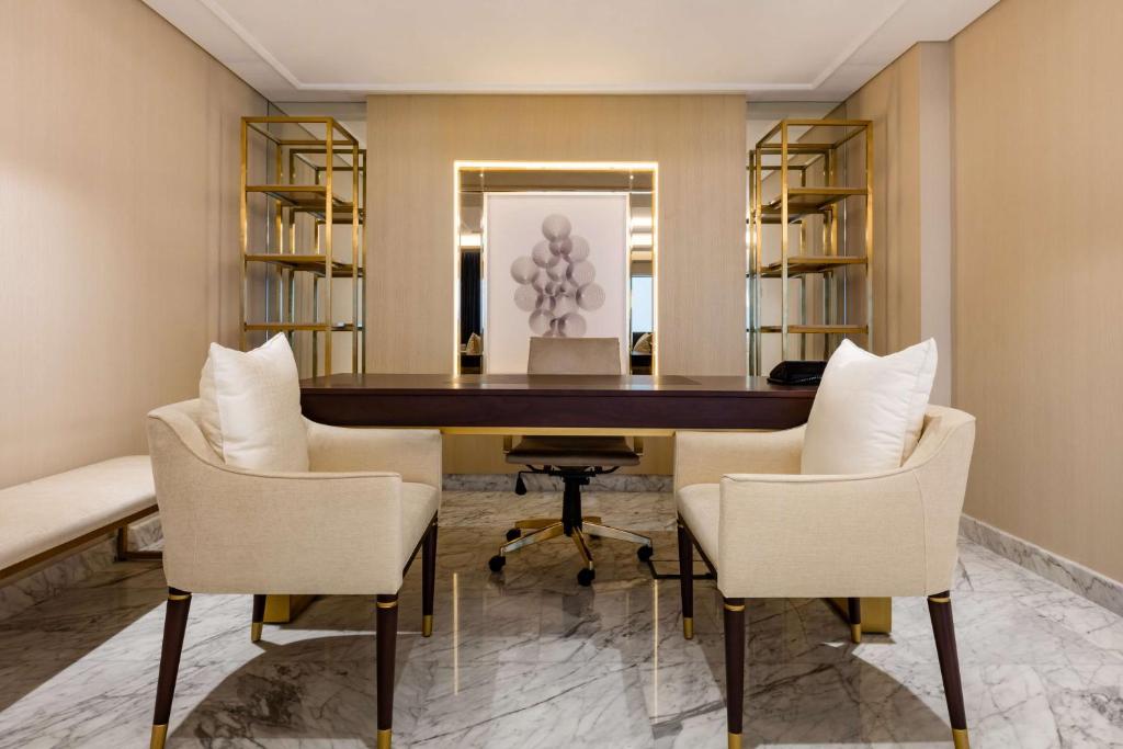 The Diplomat Radisson Blu Hotel, Residence & Spa, Manama The Diplomat Radisson Blu Hotel, Residence & Spa, Manama