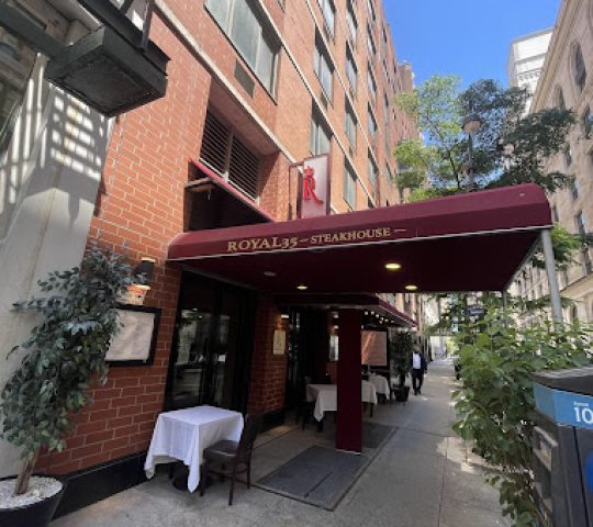 Royal 35 Steakhouse