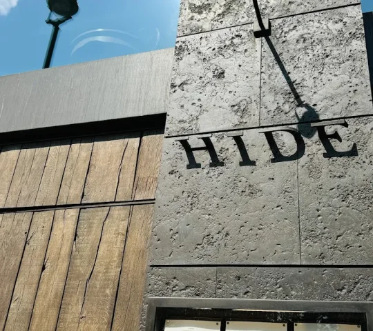 HIDE